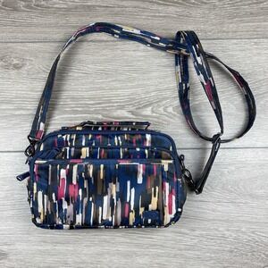 Lug Scoop Small Crossbody Bag Navy Abstract